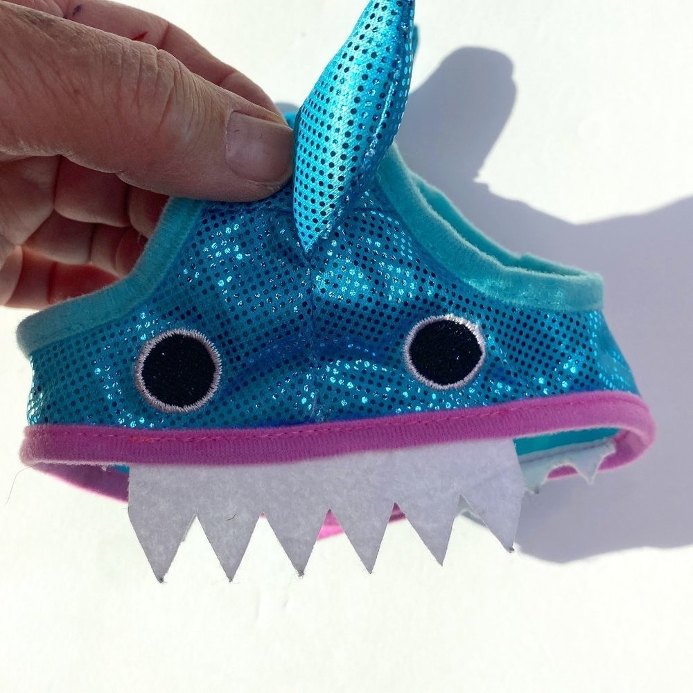 Hyde and Eek Boutique, Shark, cat Halloween Costume, OSFM, in blue, pink, white.
